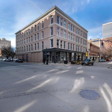 ルイスビルHistoric Charm, Walkable Entertainmentアパートメント エクステリア 写真