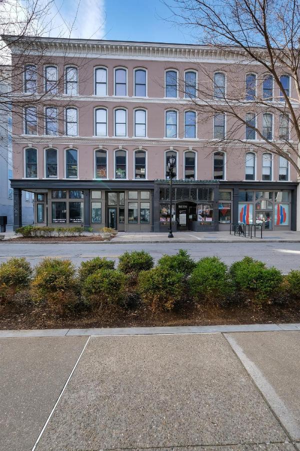 ルイスビルHistoric Charm, Walkable Entertainmentアパートメント エクステリア 写真